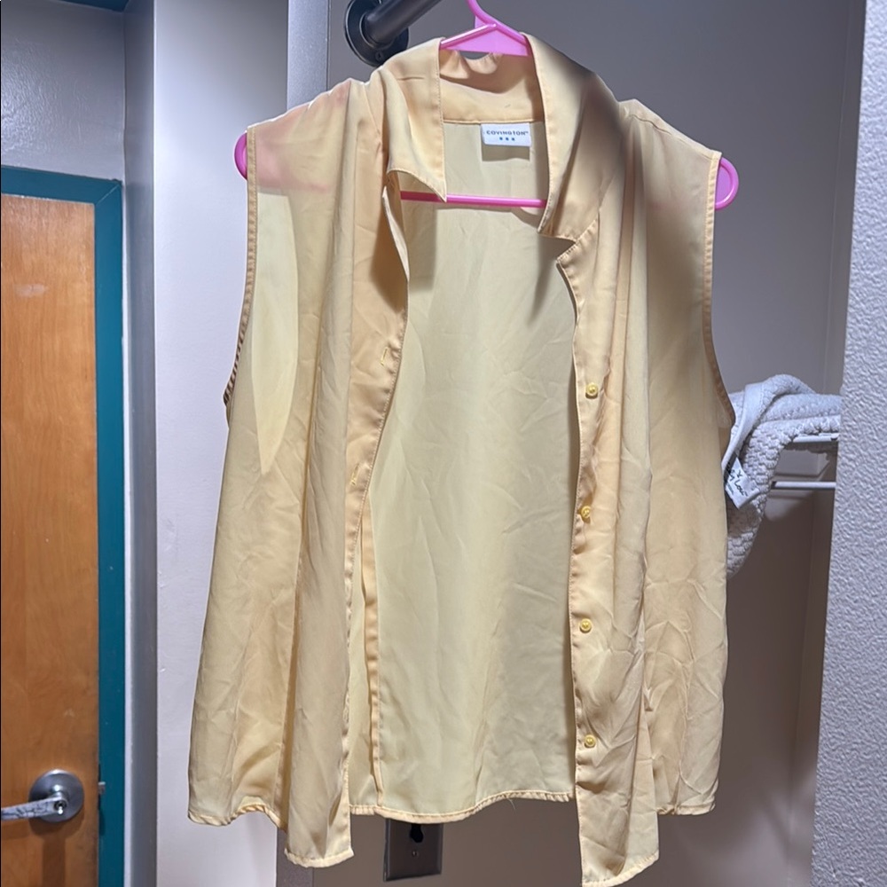 Covington Yellow Sleeveless Blouse with Mandarin Collar